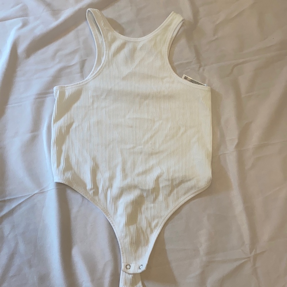 White fitted bodysuit size s/m